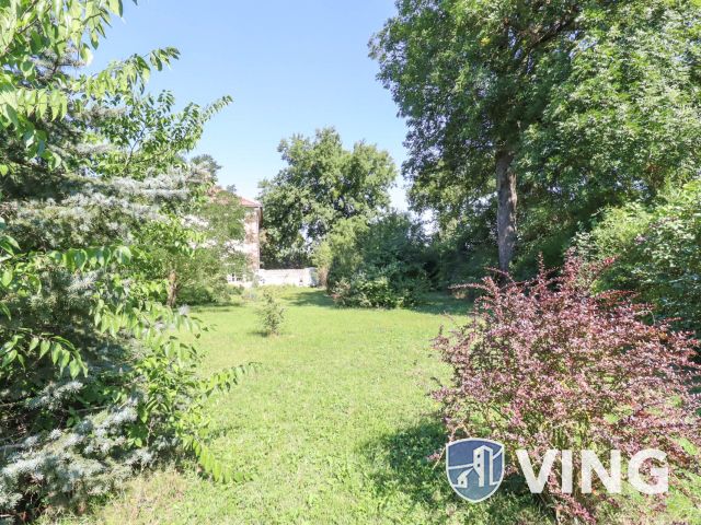 Befektetési lehetőség Vállalkozásra alkalmas 2 szintes ház