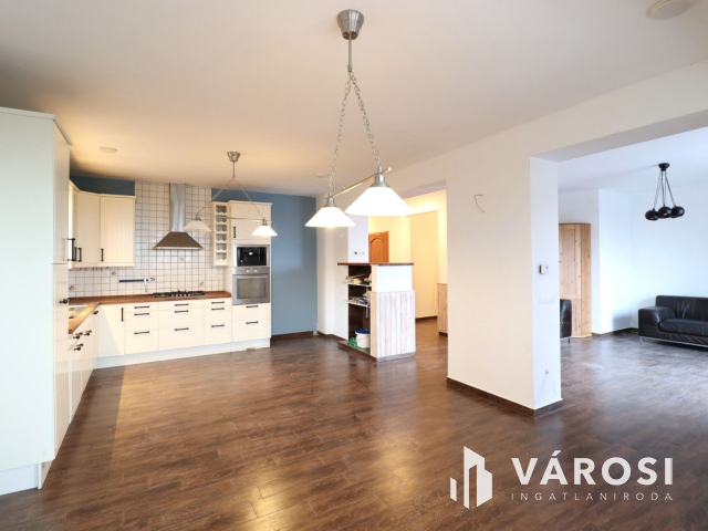 Panorámás kilátás - Családi ház eladó Győrújbaráton