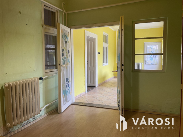 Befektetés vagy lakóház jó helyen