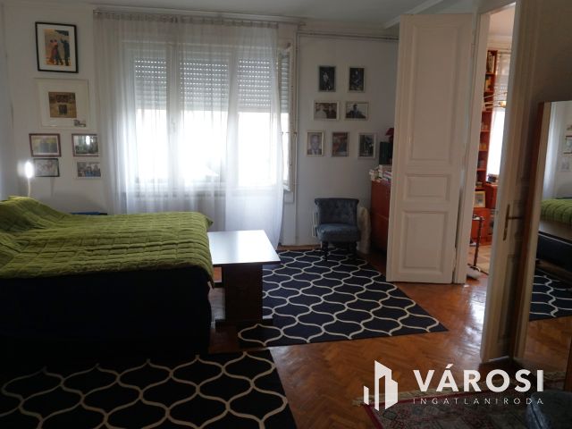 Nagyszerű lakás szenzációs elhelyezkedéssel!