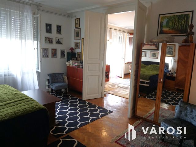 Nagyszerű lakás szenzációs elhelyezkedéssel!