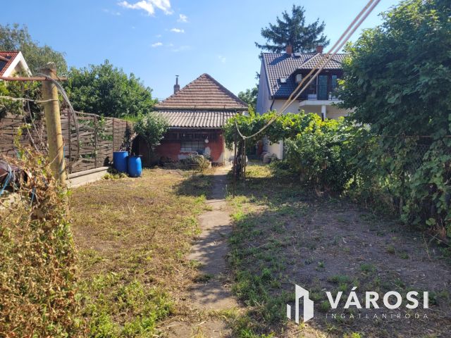 Kertvárosi családi ház