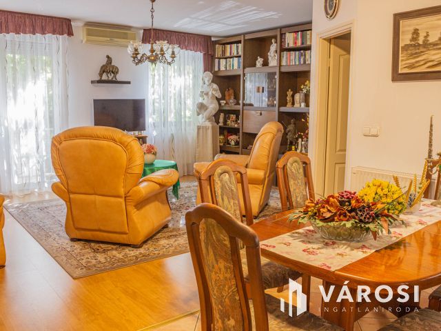 Tágas 2 szobás az I. emeleten garázs lehetőséggel