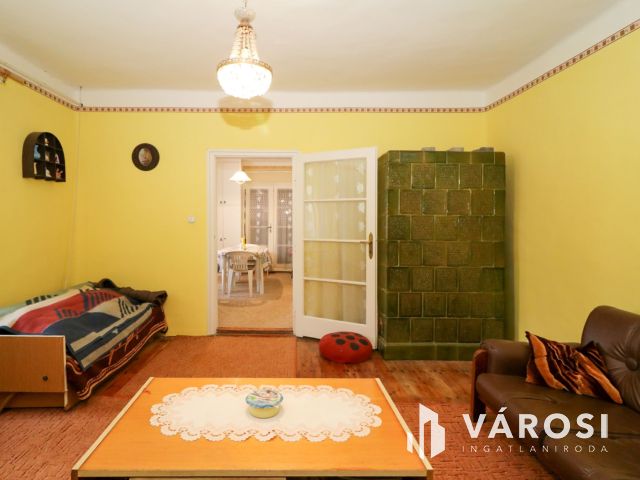 Eladó 3 szobás családi ház Újkígyóson, rendezett kerttel