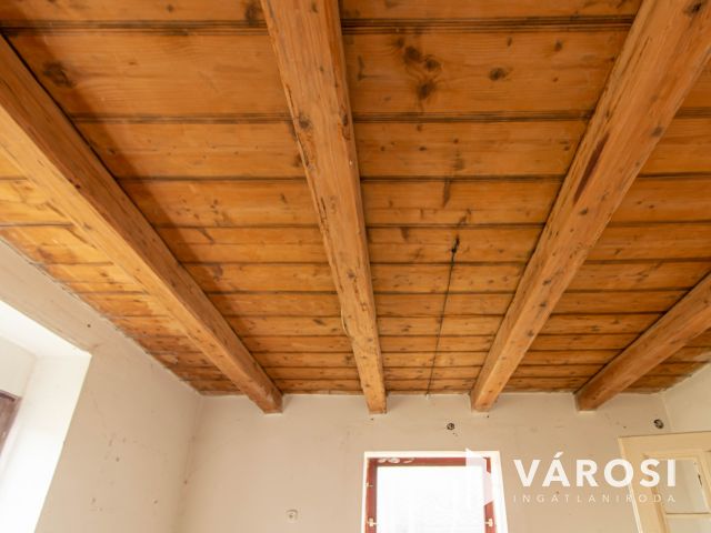 Felújítandó családi ház, Dág zsákutcájában. Elérhető áron!