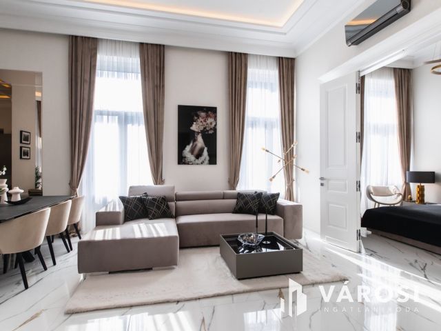 Luxuslakás eladó Újlipótvárosban a Vígszínház mellett