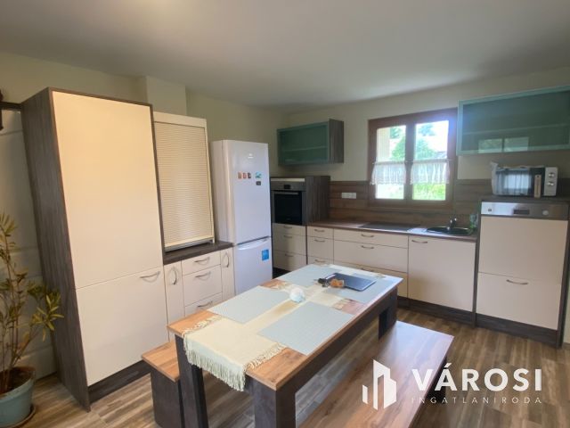 Felújított sorházi lakás Gicen