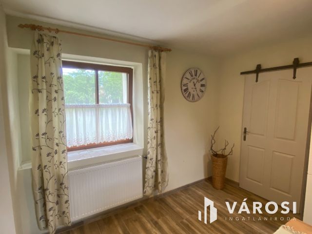 Felújított sorházi lakás Gicen