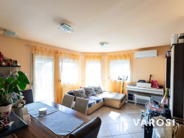 Modern családi ház eladó Győr-Ménfőcsanakon