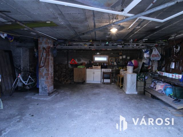 Otthonos családi ház várja új lakóit