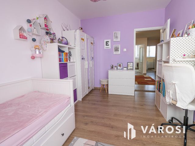 Modern 3+nappalis sorház Gyula Paradicsom városrészében