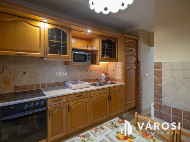 Újszegedi 3 szobás lakás, garázzsal, terasszal