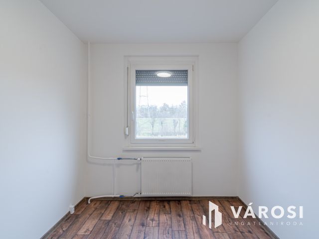 Három vagy négy szoba, és még teljes új, garanciával